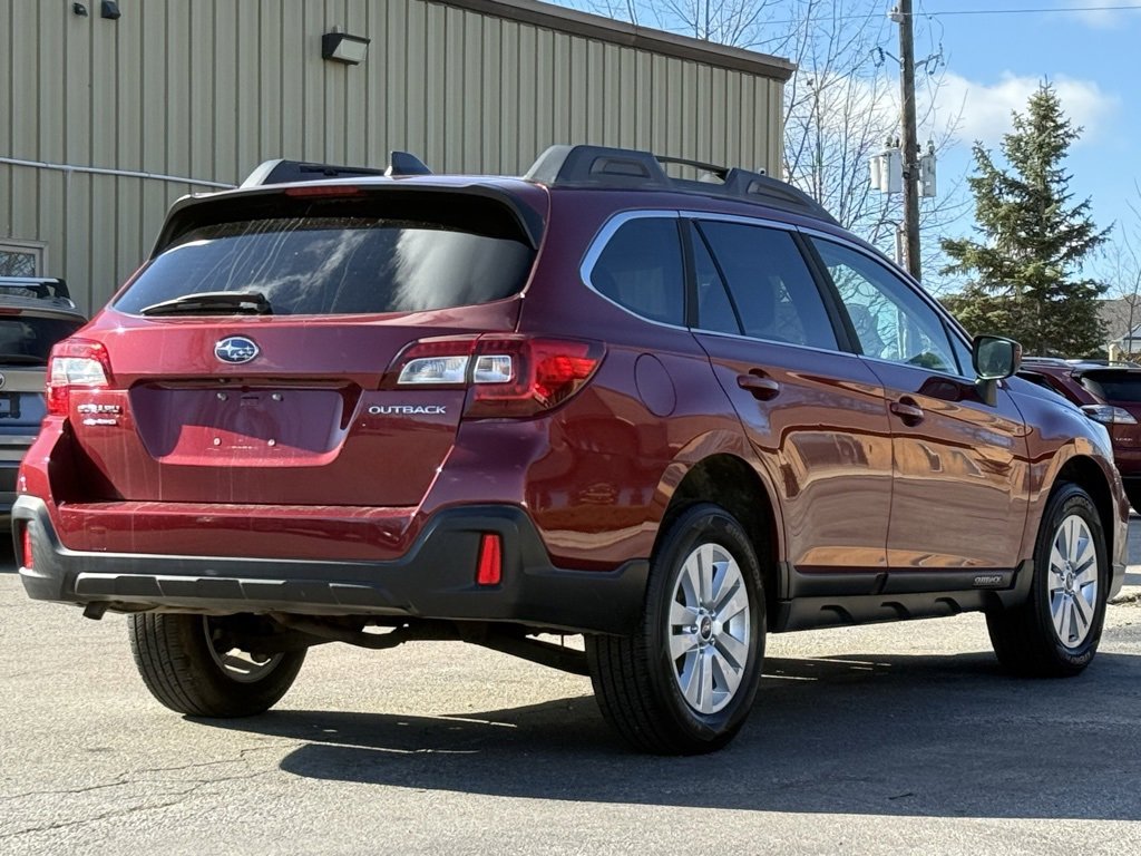 Used 2019 Subaru Outback 2.5i Premium image 6