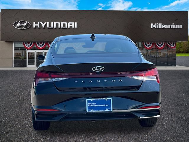 Certified 2023 Hyundai Elantra SEL w/ Convenience Package FWD image 7