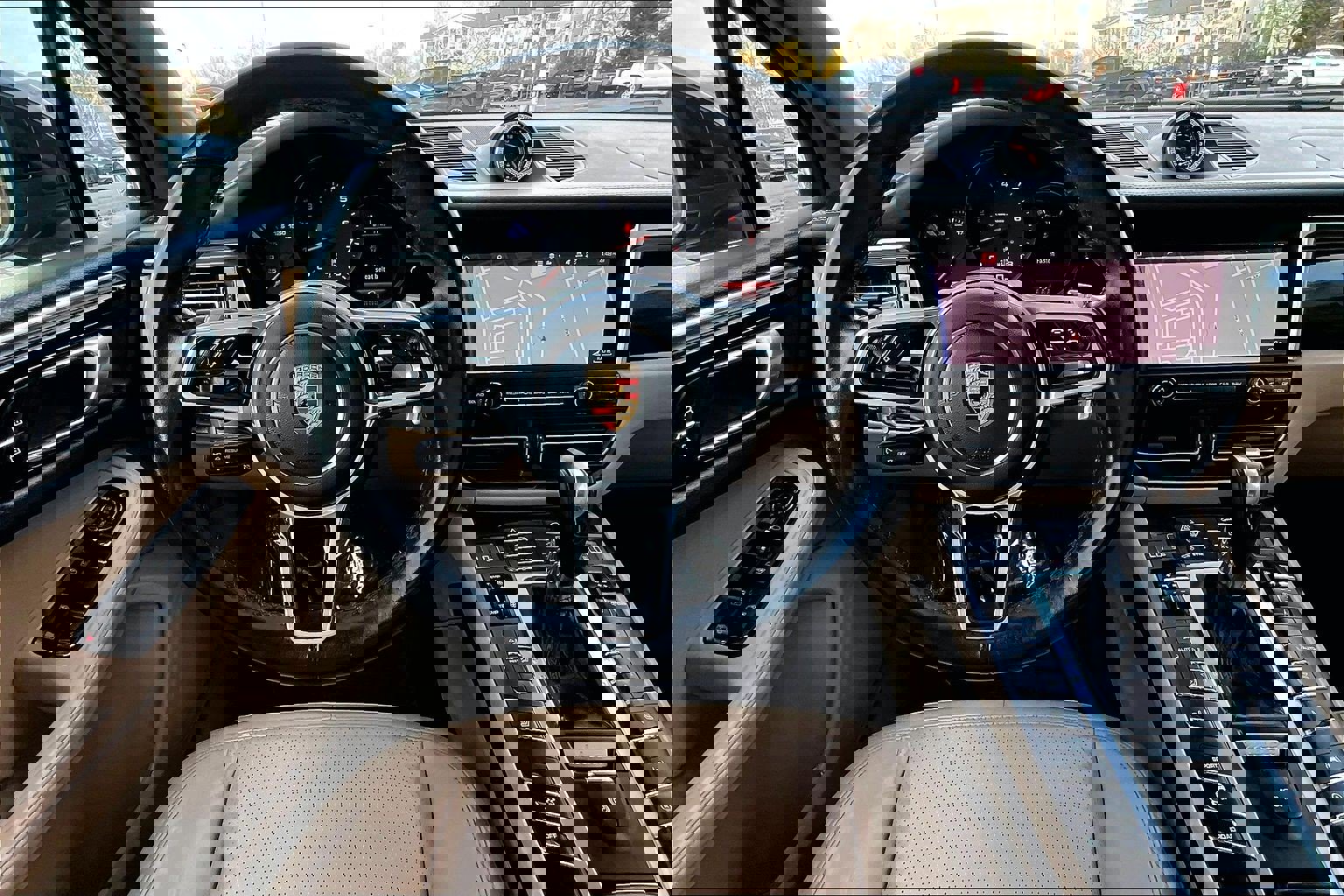 Used 2021 Porsche Macan image 5