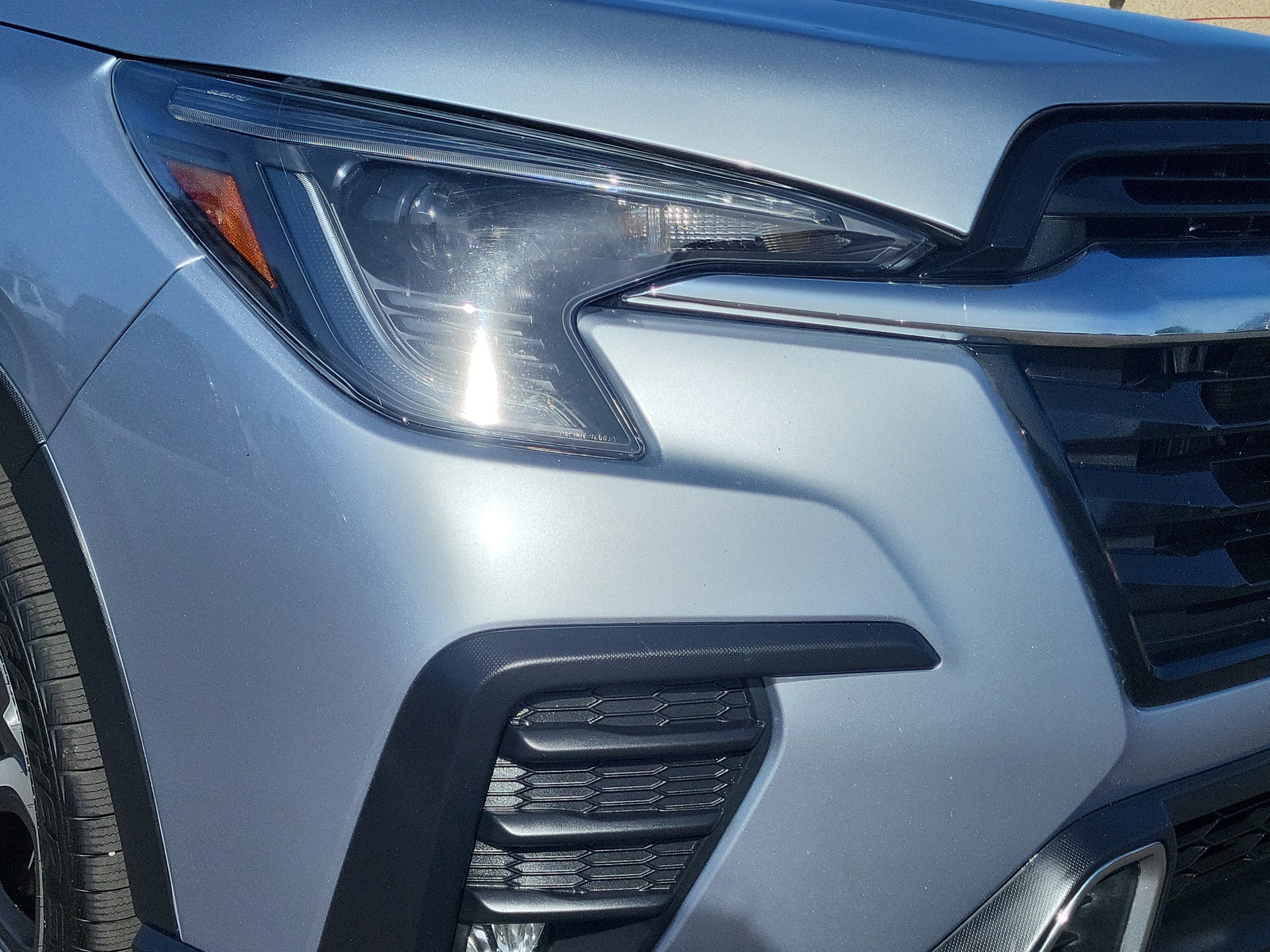 Used 2023 Subaru Ascent Touring image 5