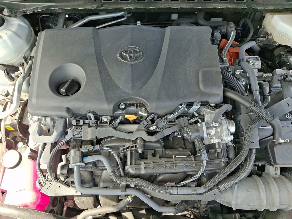 Used 2025 Toyota Camry SE w/ Convenience Package FWD image 28