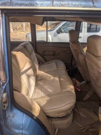 Used 1991 Jeep Grand Wagoneer image 7