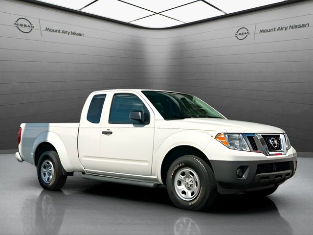 Used 2018 Nissan Frontier S RWD image 2