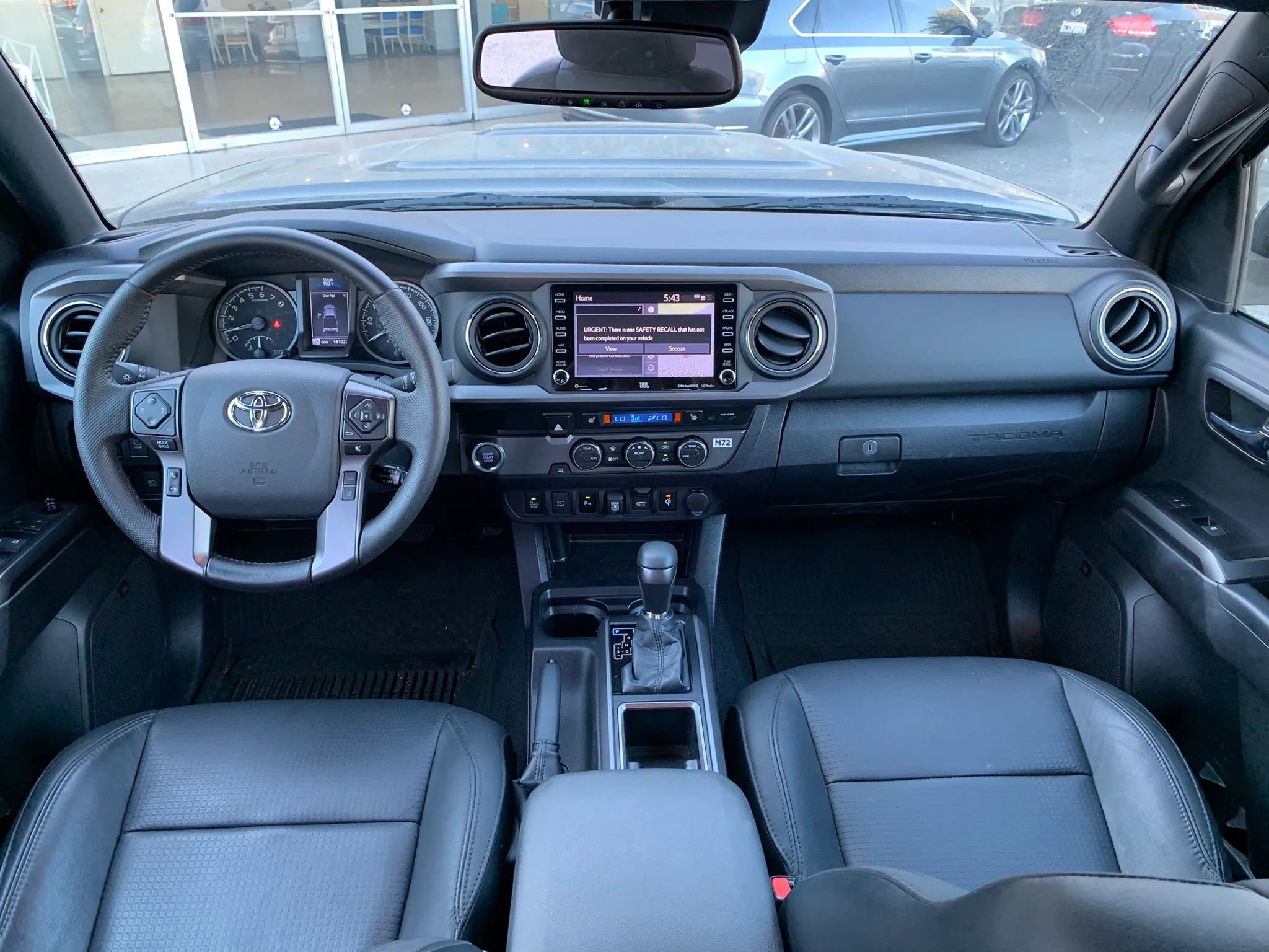 Used 2022 Toyota Tacoma TRD Sport w/ TRD Premium Sport Package image 11