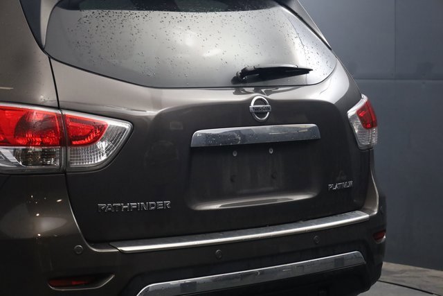 Used 2015 Nissan Pathfinder Platinum w/ Cargo Package image 7