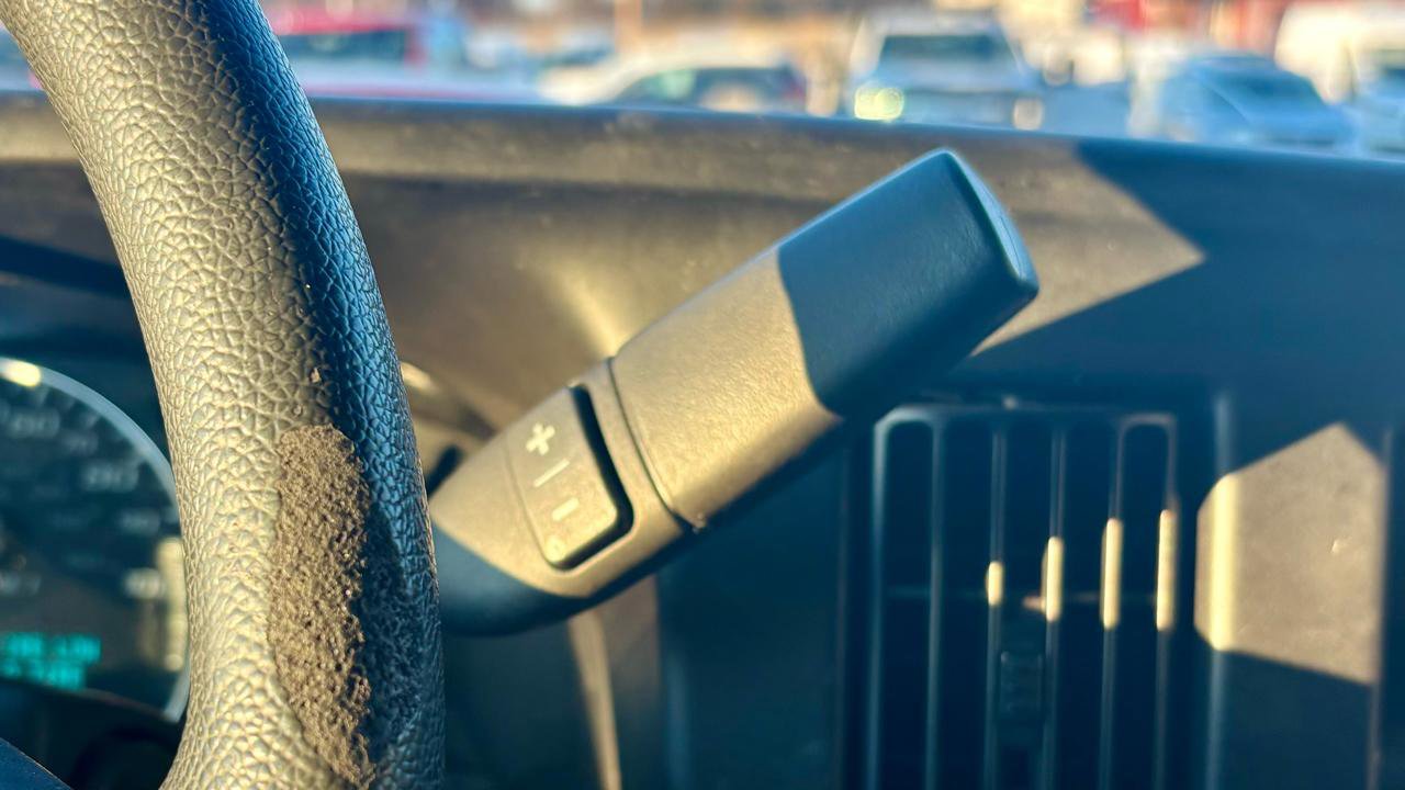 Used 2022 Chevrolet Express 2500 RWD 2500 135 w/ Driver Convenience Package image 19