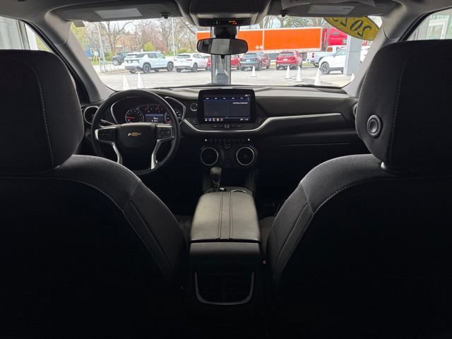 Used 2023 Chevrolet Blazer LT FWD image 16