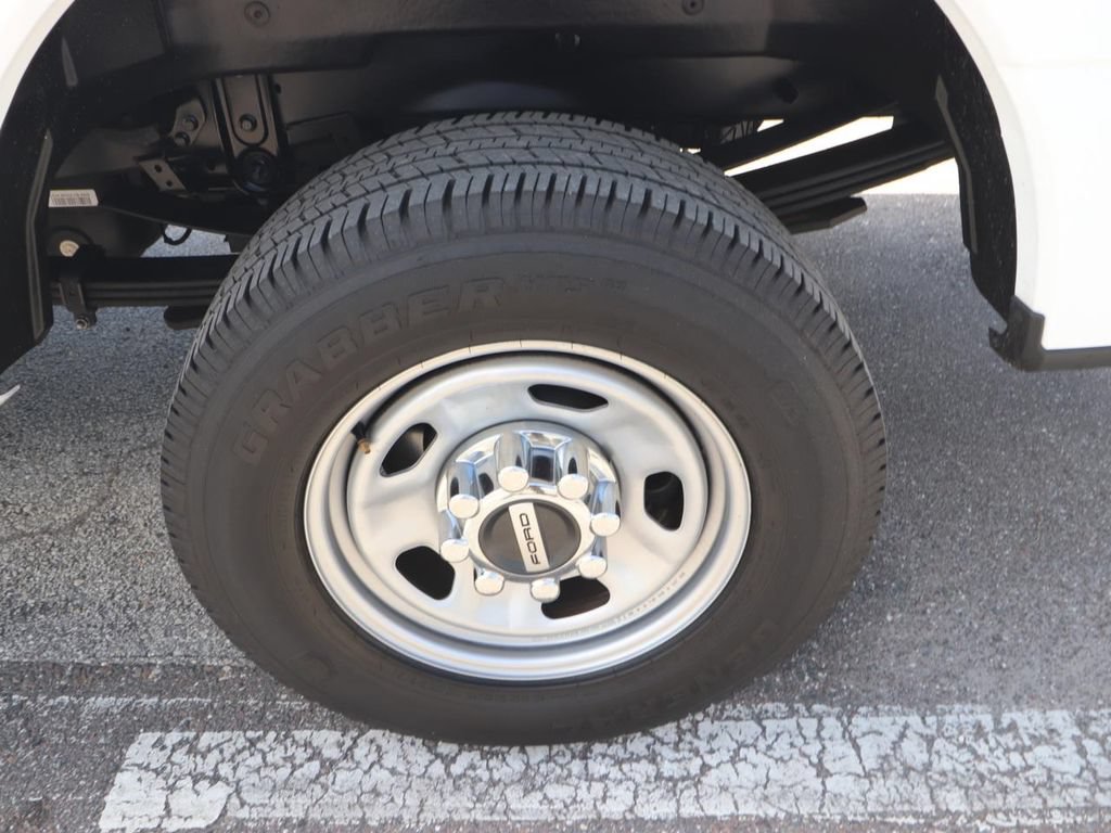 Used 2023 Ford F350 XL AWD/4WD image 14