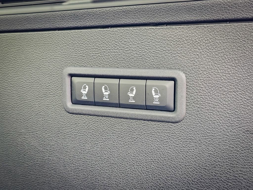 New 2025 Jeep Wagoneer Series III image 47