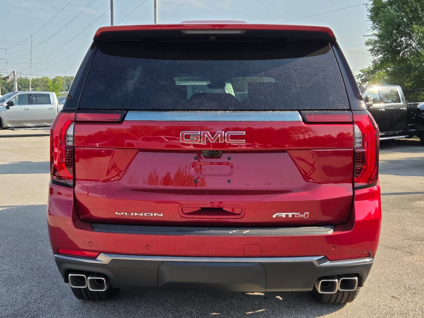New 2026 GMC Yukon XL AT4 w/ AT4 Premium Plus Package AWD/4WD image 18