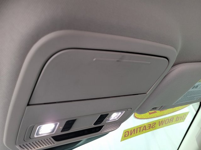 Used 2022 Ford Explorer XLT image 39