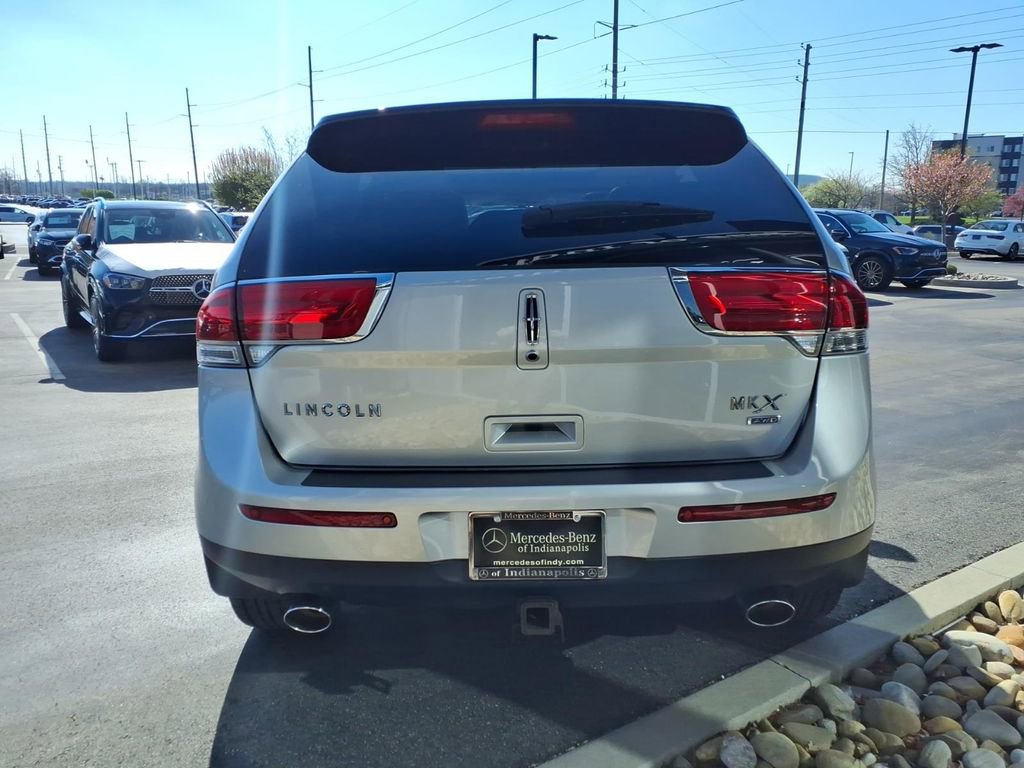 Used 2014 Lincoln MKX AWD w/ Equipment Group 101A image 5