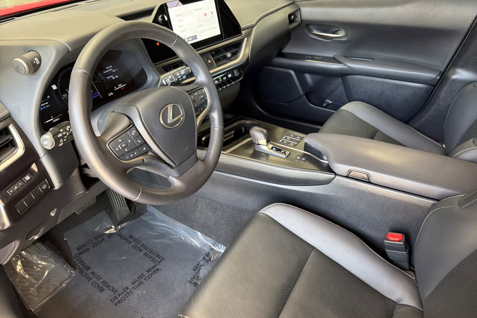 Used 2025 Lexus UX 300h AWD image 11