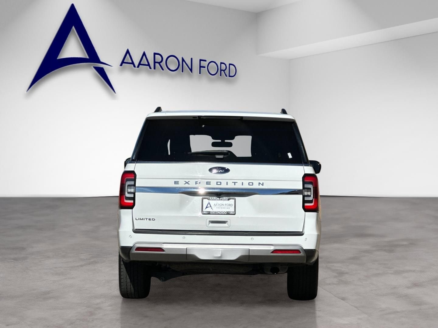 Used 2023 Ford Expedition Limited image 4