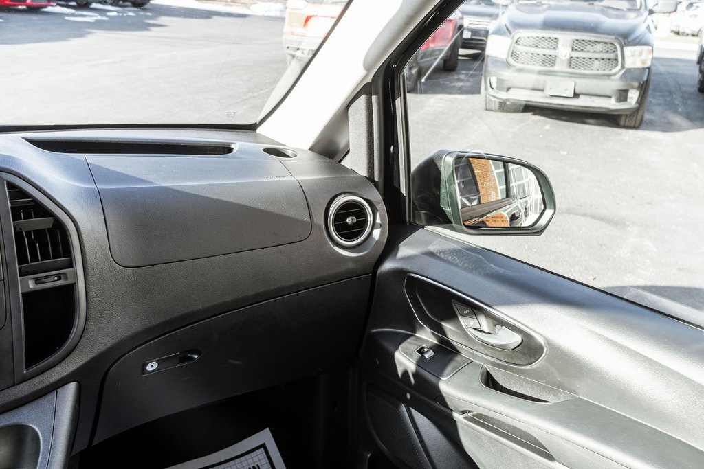 Used 2020 Mercedes-Benz Metris Passenger image 13