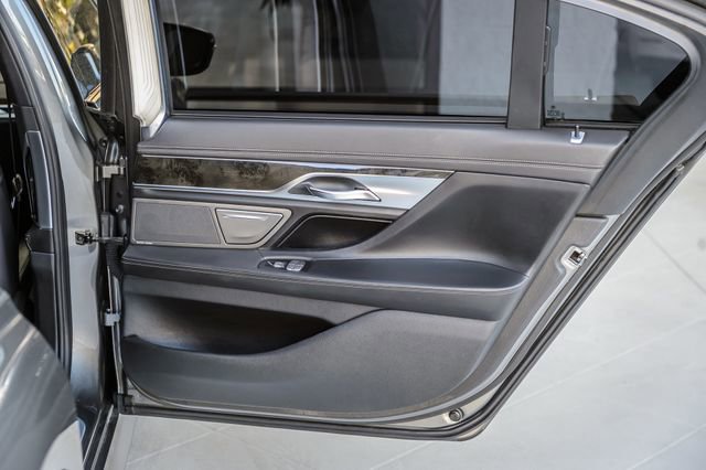 Used 2016 BMW 740i RWD image 55