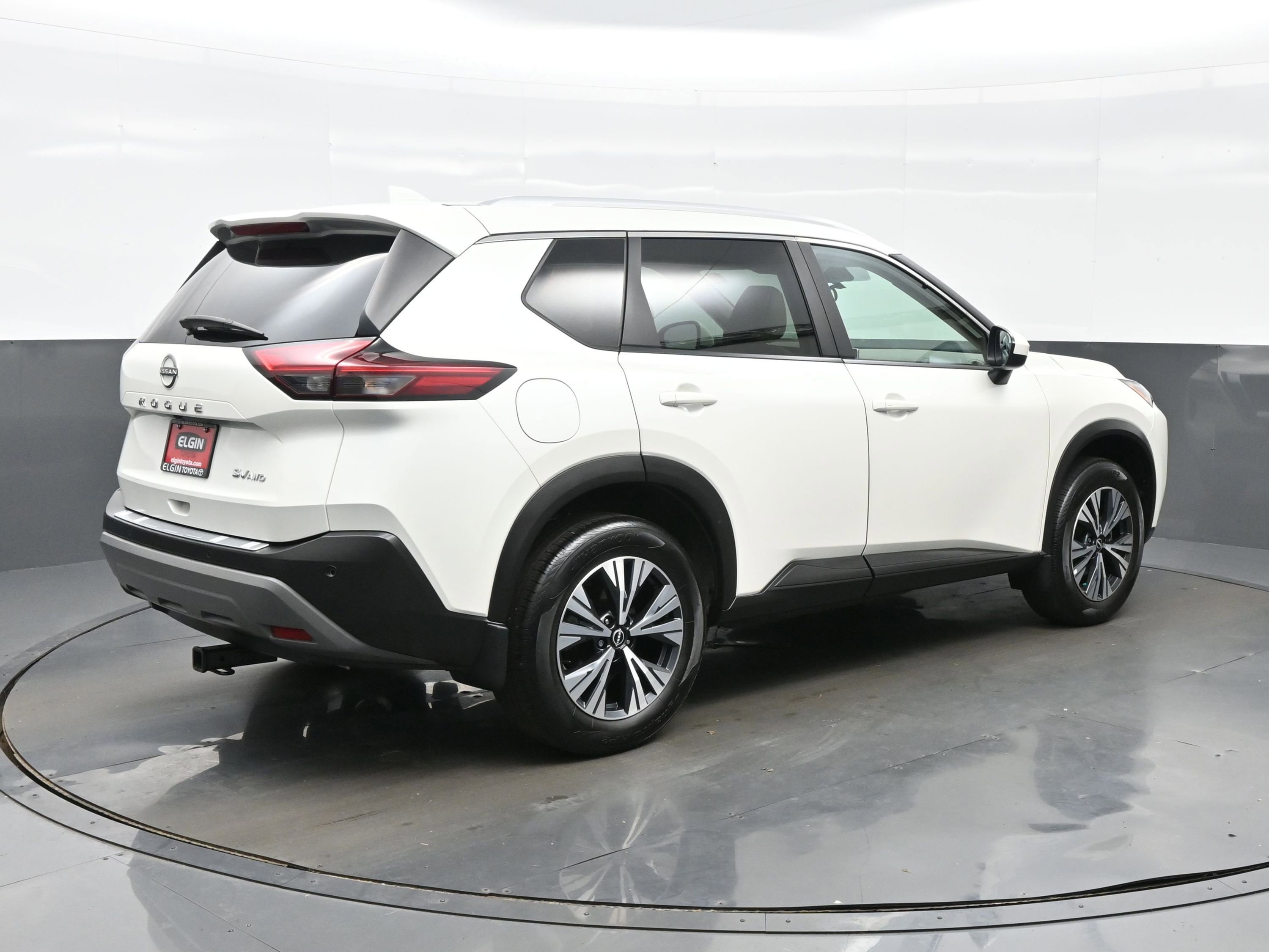 Used 2023 Nissan Rogue SV w/ SV Premium B Package AWD/4WD image 6