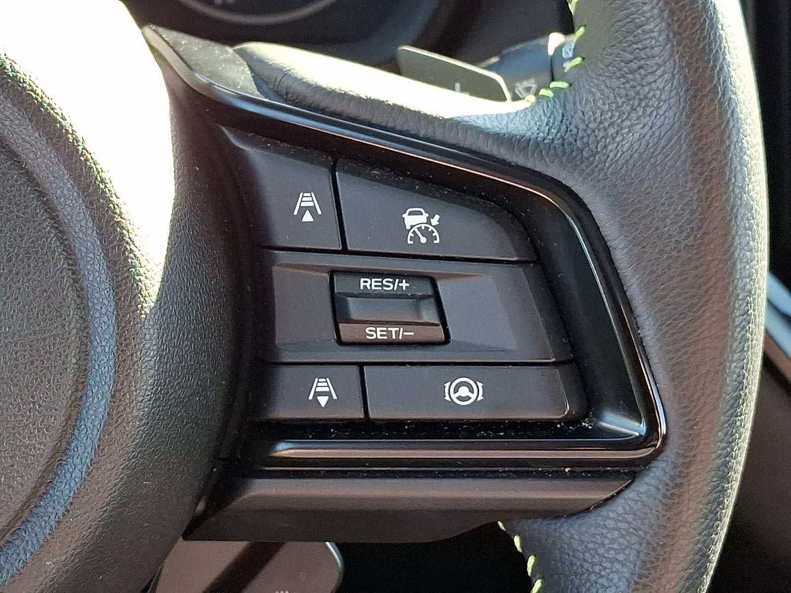 Used 2025 Subaru Ascent Onyx Edition AWD/4WD image 23