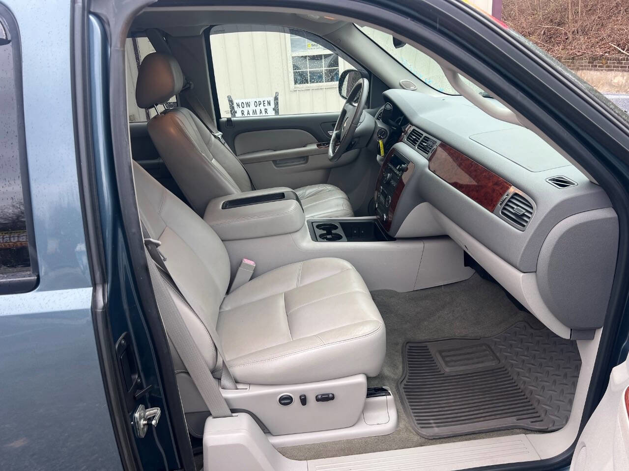 Used 2011 Chevrolet Silverado 1500 LTZ w/ LTZ Plus Package image 9