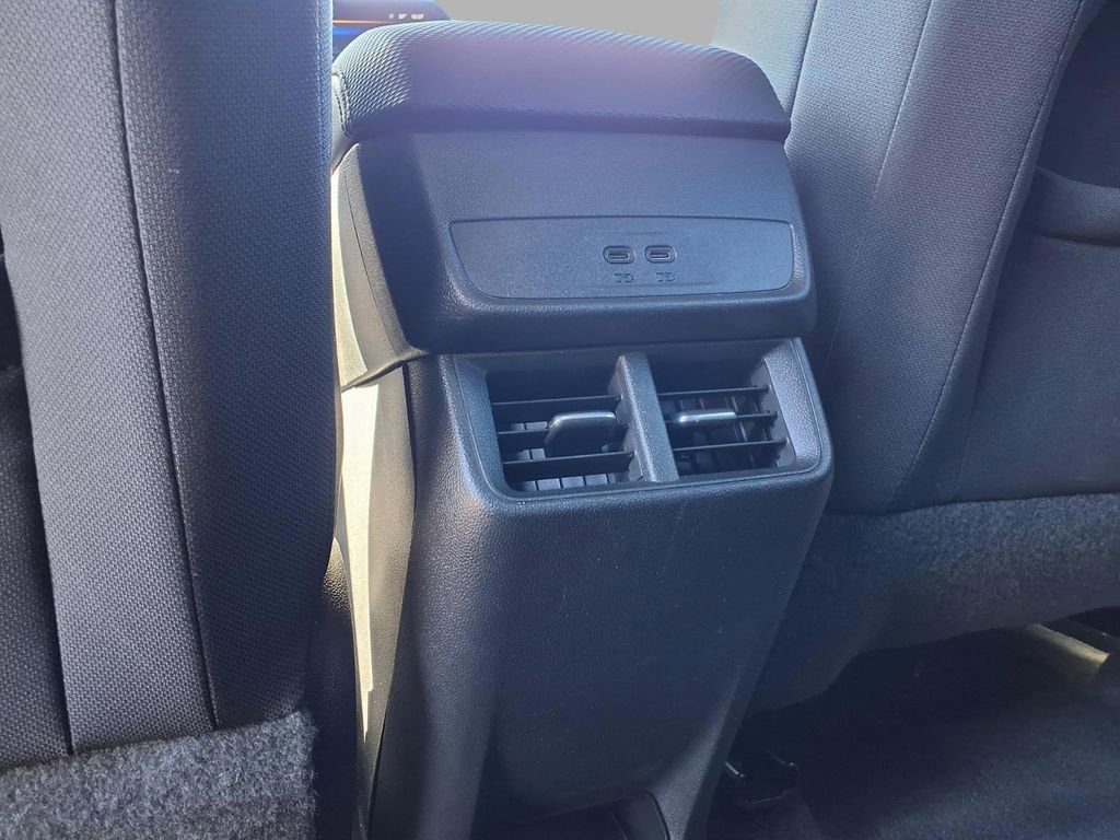 Used 2025 Chevrolet Equinox LT image 24