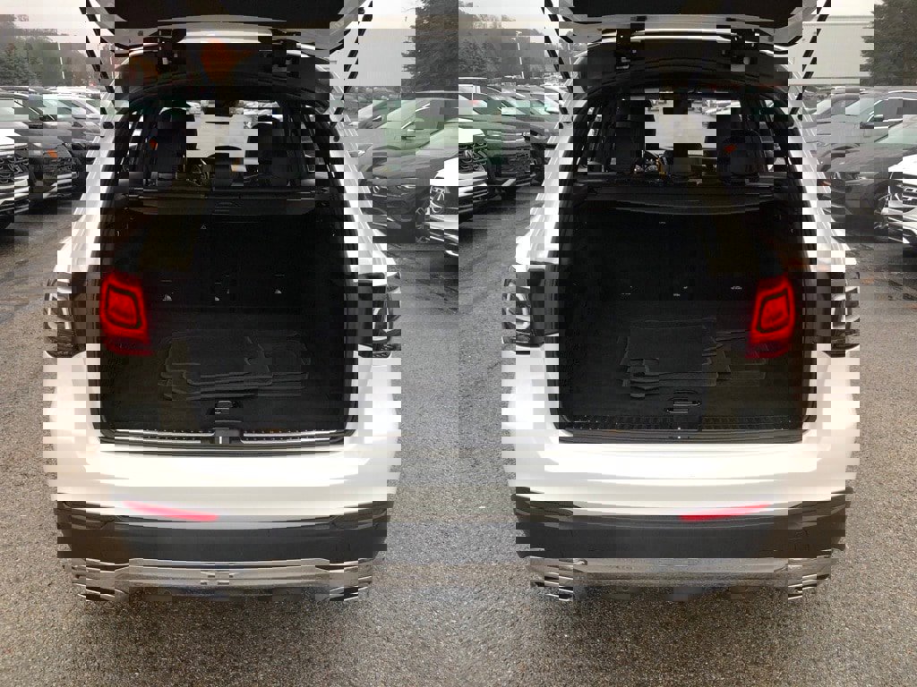 Used 2022 Mercedes-Benz GLC 300 4MATIC w/ Driver Assistance Package image 37