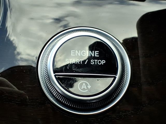 Used 2022 Mercedes-Benz C 300 Sedan image 27