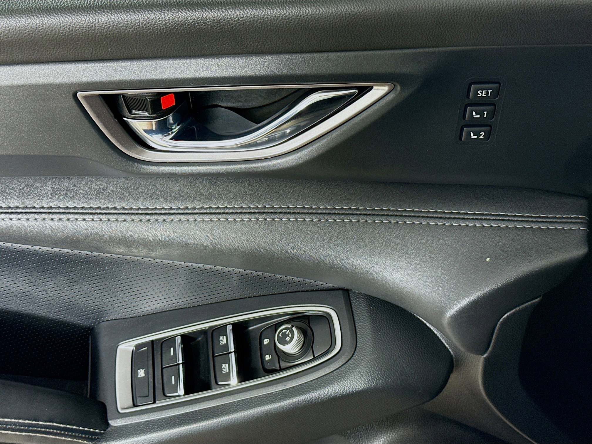 Used 2023 Subaru Ascent Limited image 20