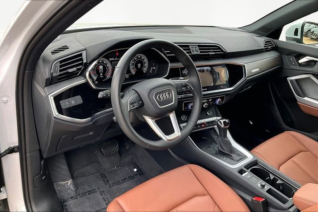 Used 2025 Audi Q3 2.0T Premium Plus w/ Premium Plus Package image 13