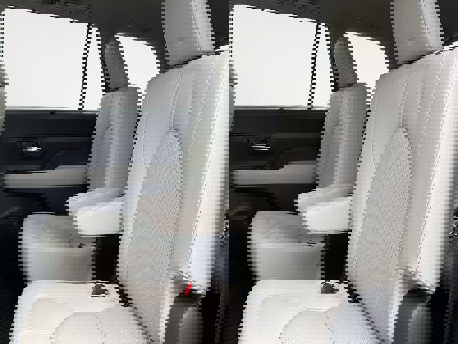 Used 2024 Toyota Grand Highlander XLE image 27