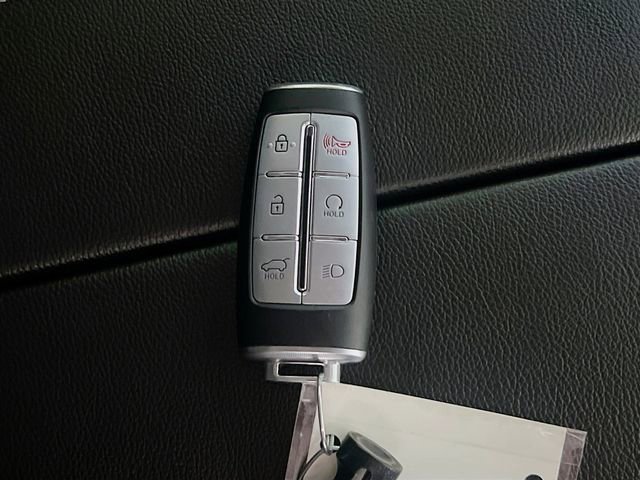 Used 2021 Genesis GV80 2.5T w/ Prestige Package 04 image 32