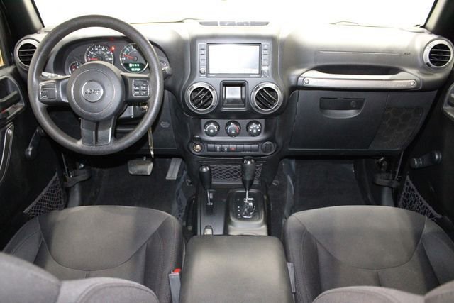 Used 2016 Jeep Wrangler Unlimited Sport image 25