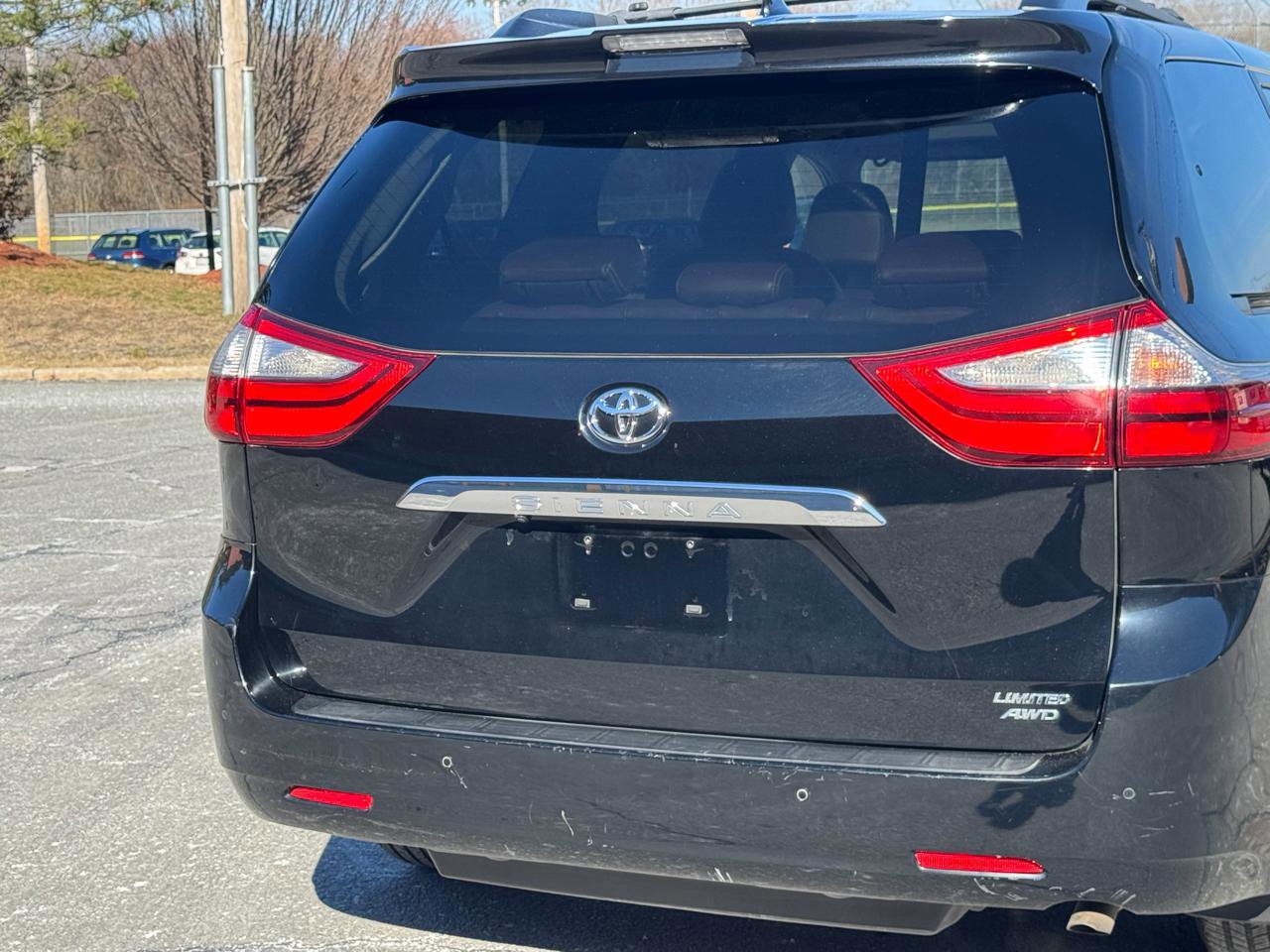 Used 2018 Toyota Sienna Limited Premium image 27