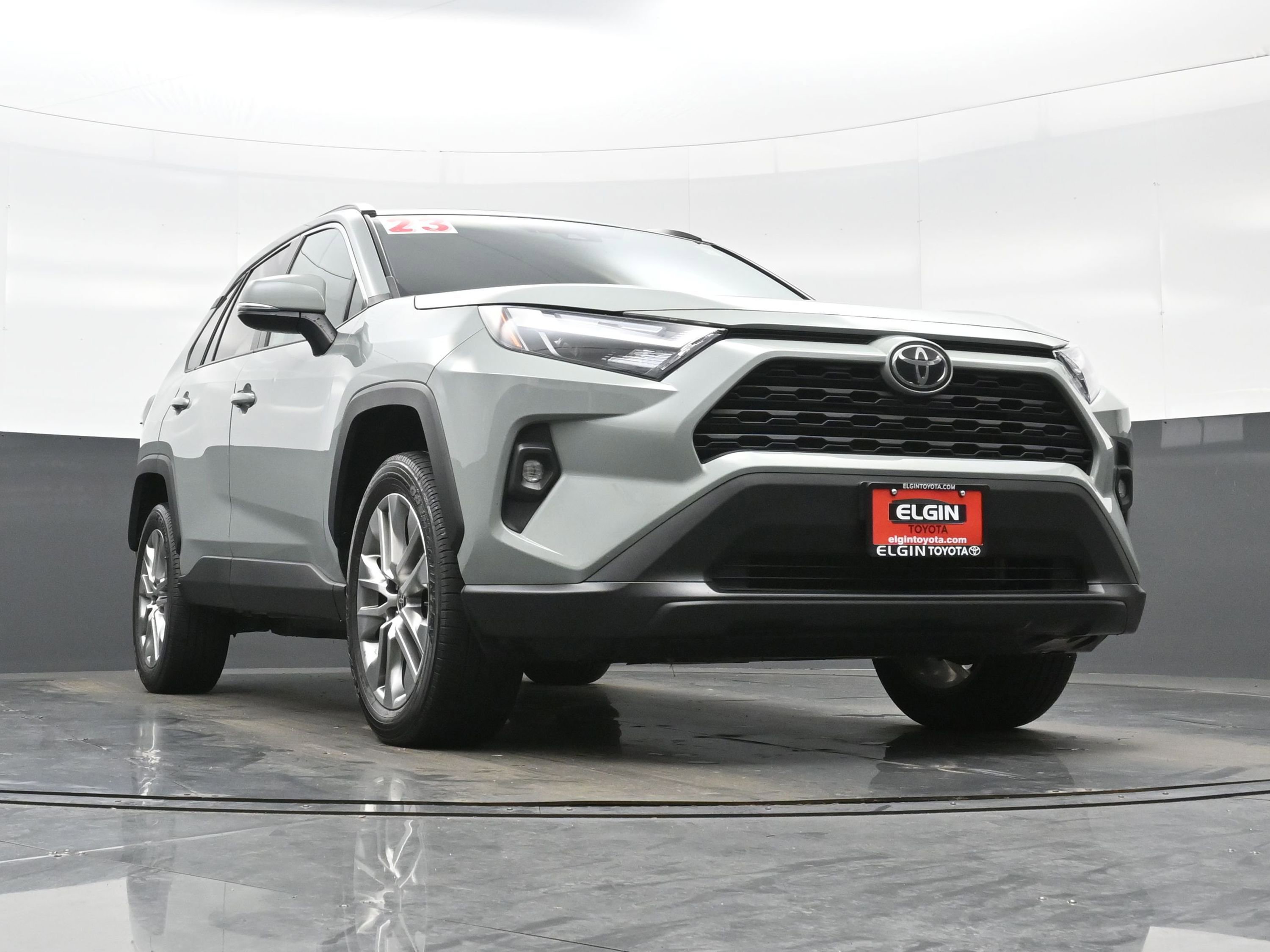 Used 2023 Toyota RAV4 XLE Premium AWD/4WD image 27