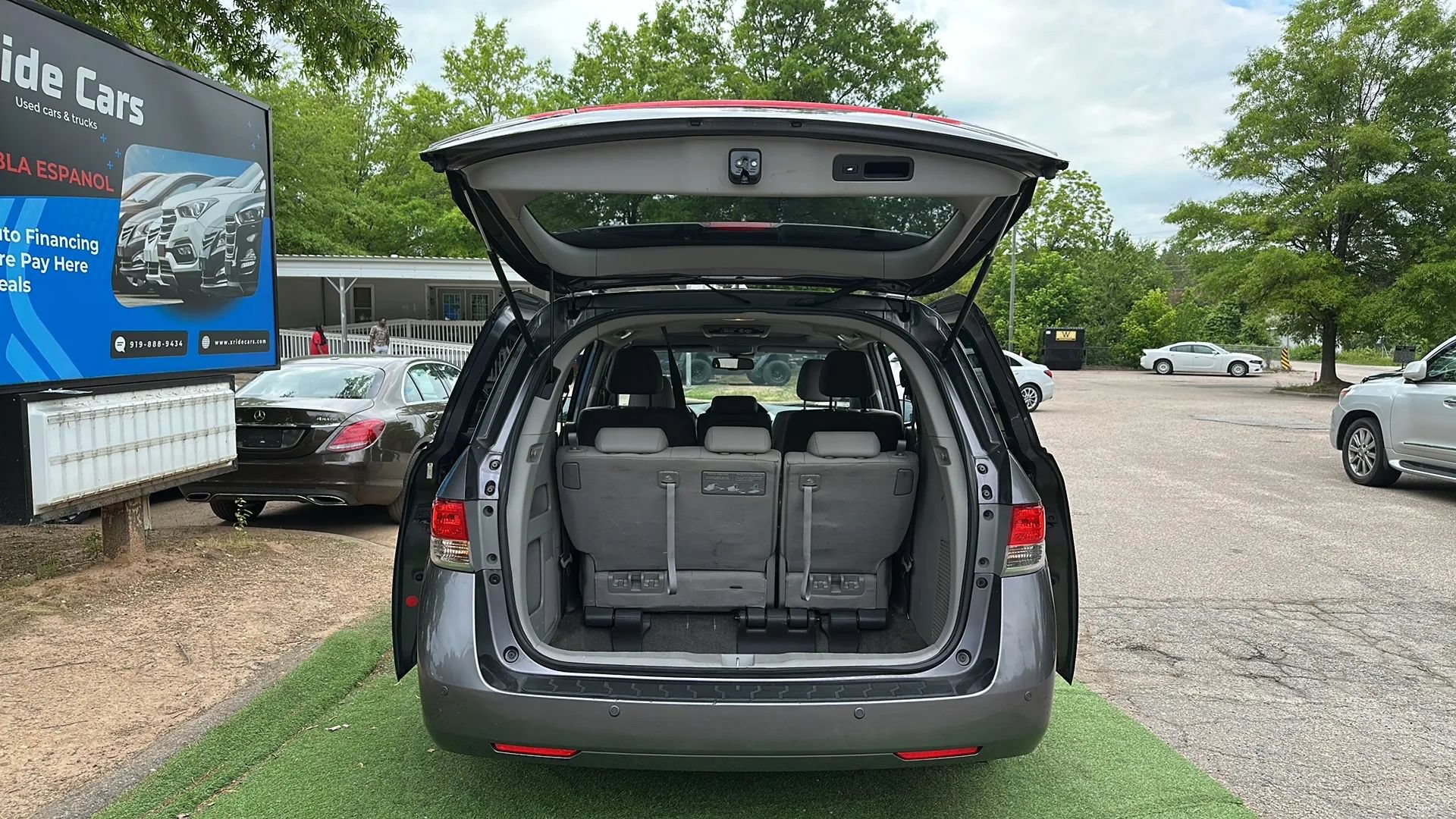 Used 2015 Honda Odyssey Touring image 10