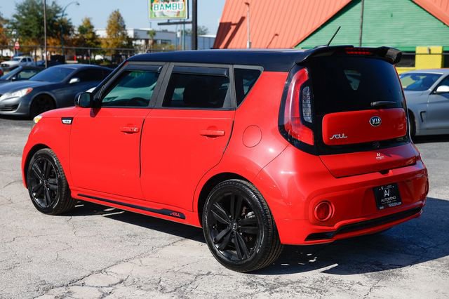 Used 2019 Kia Soul + image 10
