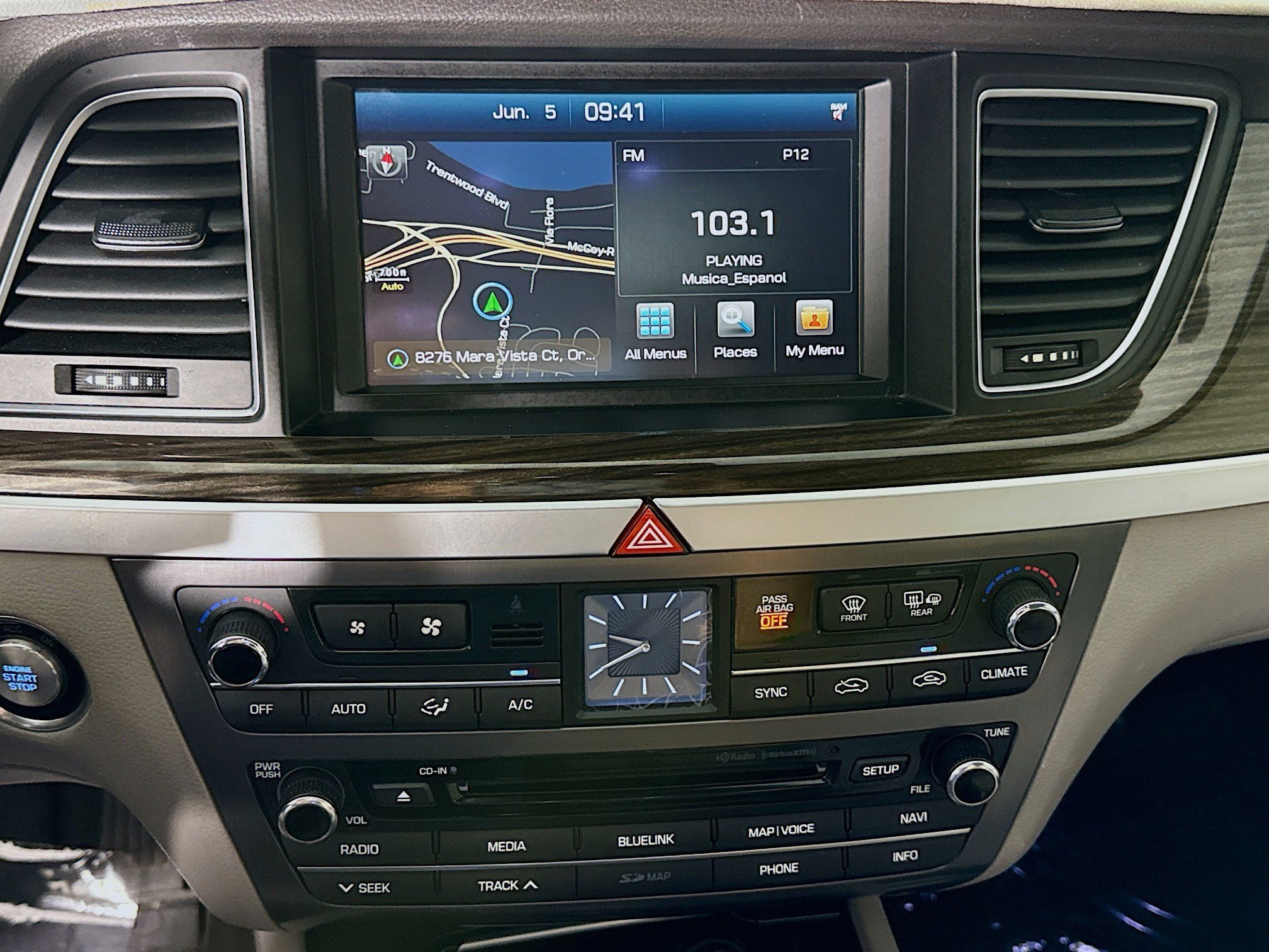 Used 2016 Hyundai Genesis 3.8 RWD image 18