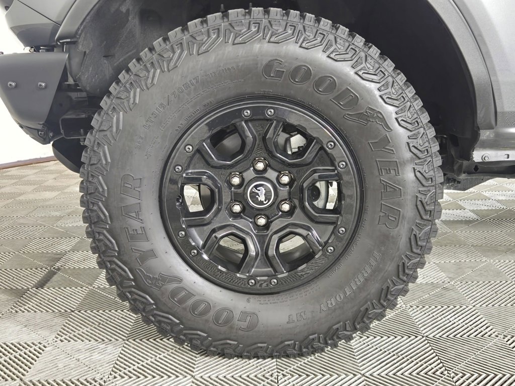 Used 2024 Ford Bronco Wildtrak image 16
