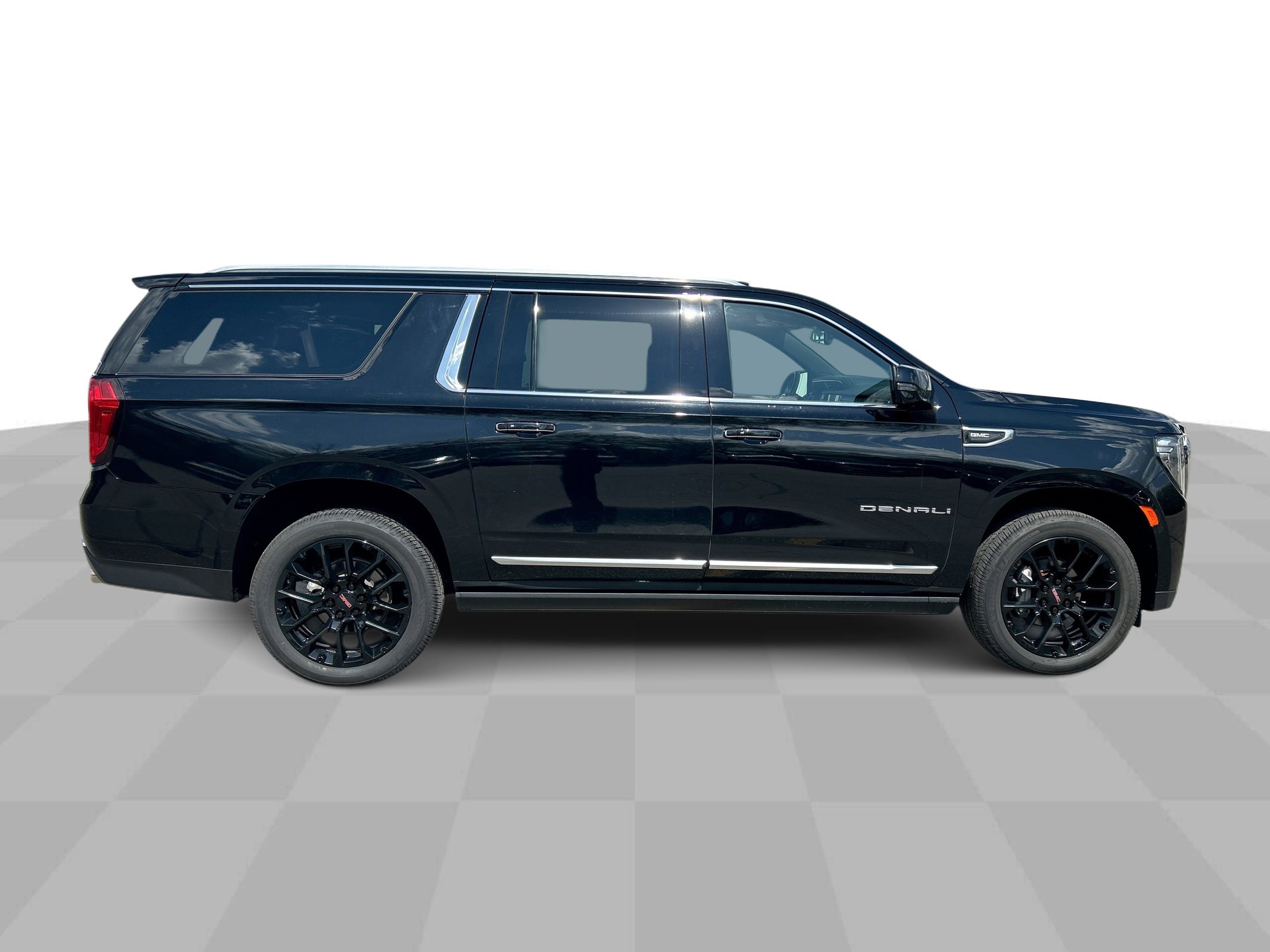 Used 2022 GMC Yukon XL Denali image 10