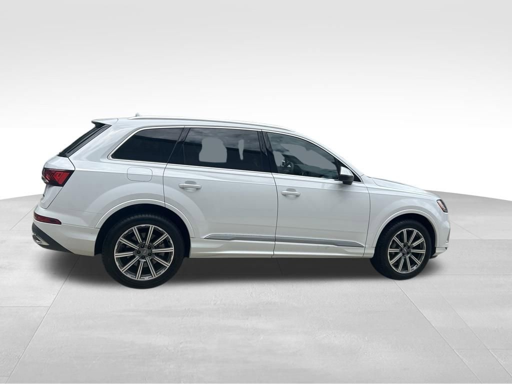 Used 2023 Audi Q7 2.0T Premium w/ Towing Package image 6