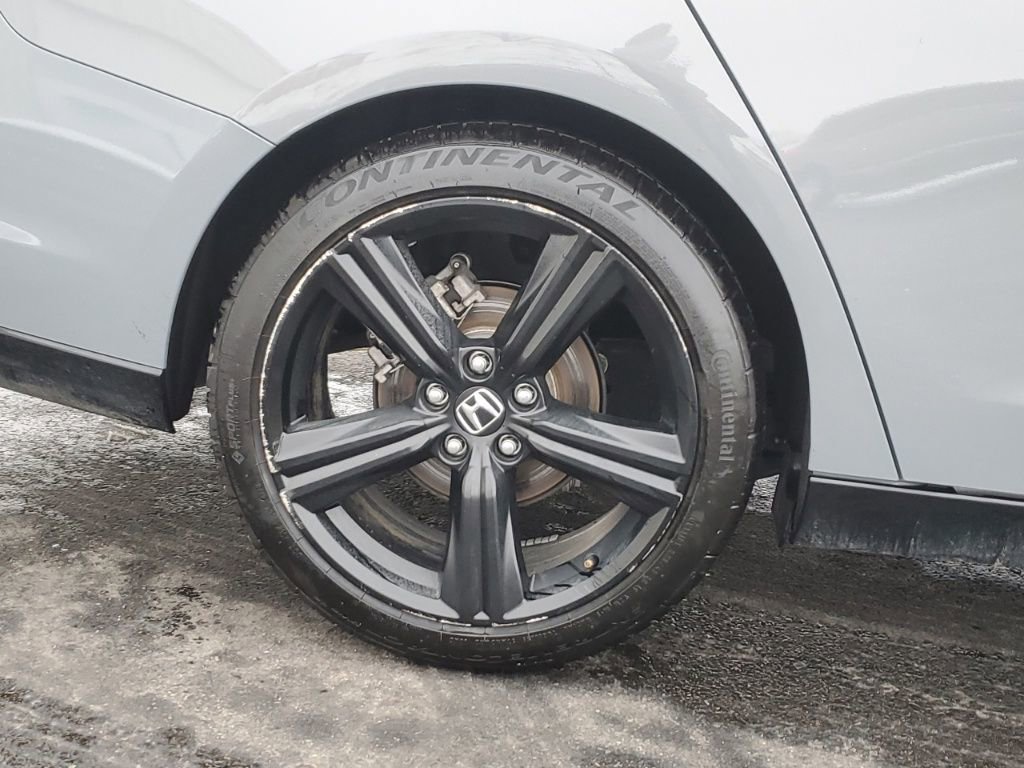 Used 2025 Honda Accord Sport image 9