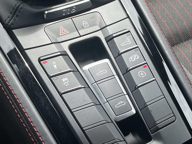 Used 2021 Porsche 718 Boxster RWD image 22