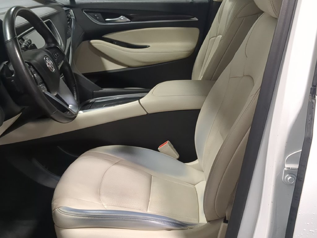 Used 2024 Buick Enclave Essence w/ Sound and Sites Package AWD/4WD image 20