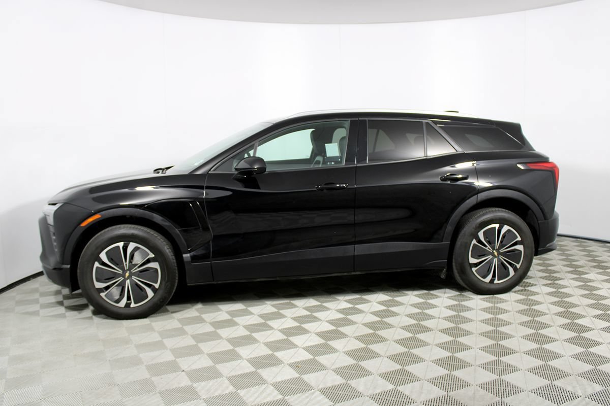 Used 2024 Chevrolet Blazer EV LT AWD/4WD image 25
