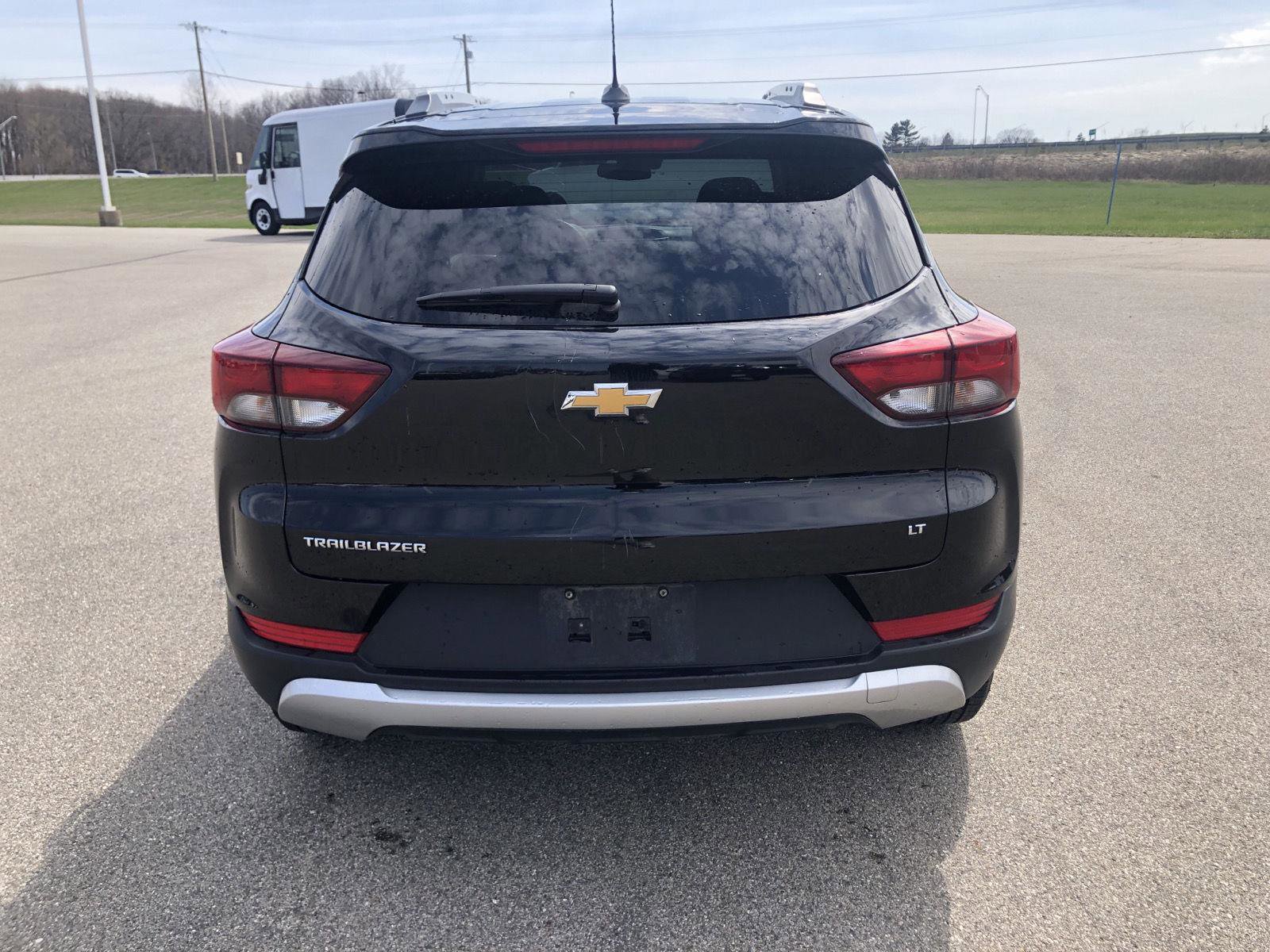 Used 2022 Chevrolet TrailBlazer LT FWD image 7