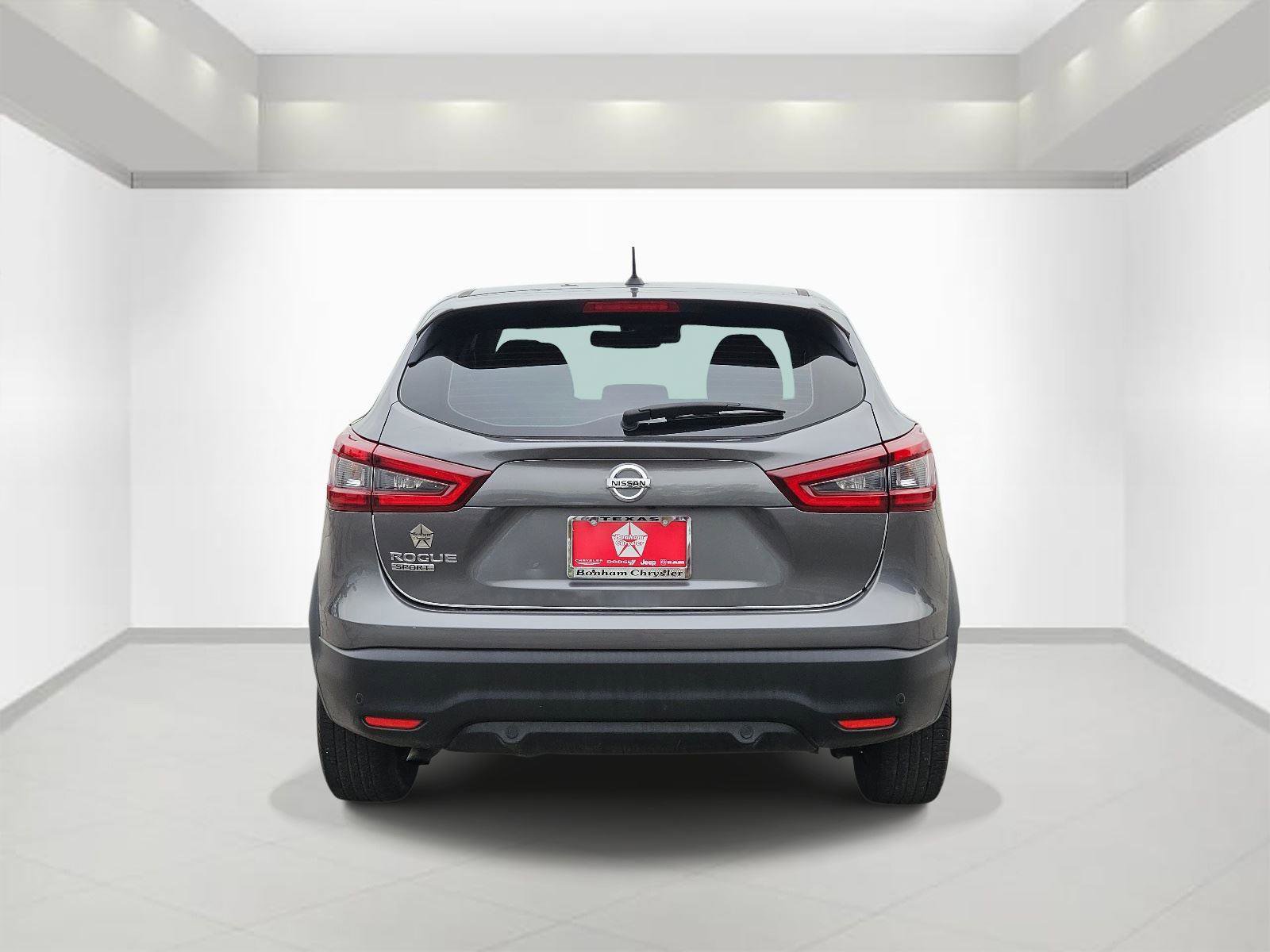 Used 2020 Nissan Rogue Sport S image 5