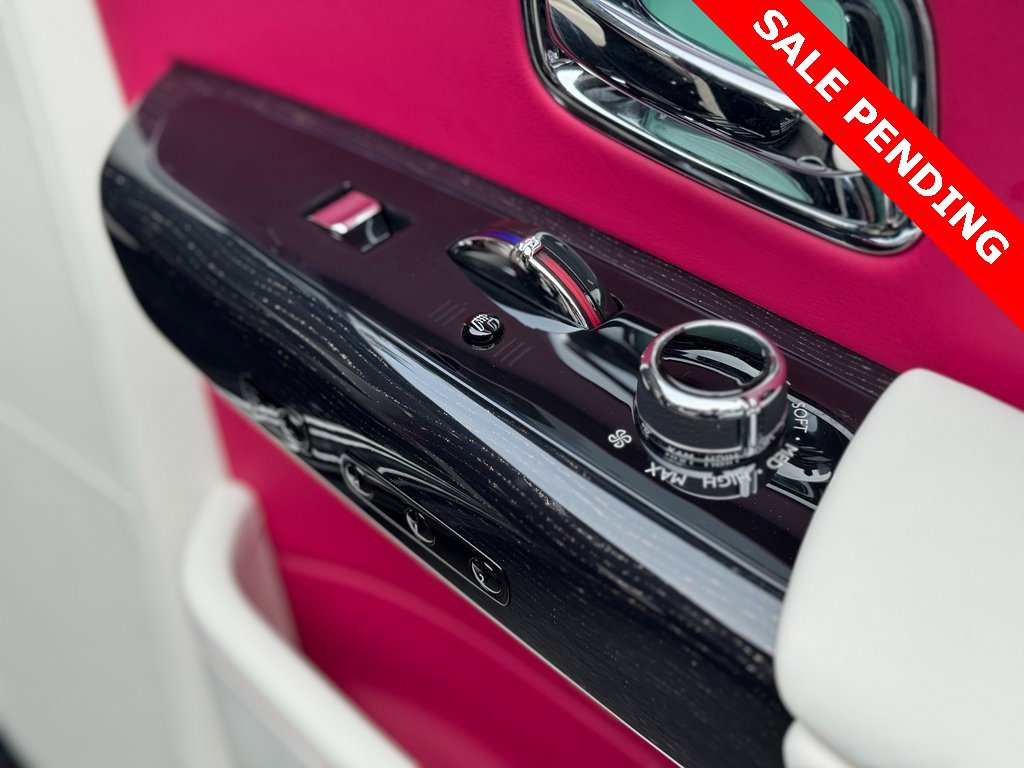 Used 2023 Rolls-Royce Phantom Sedan image 15