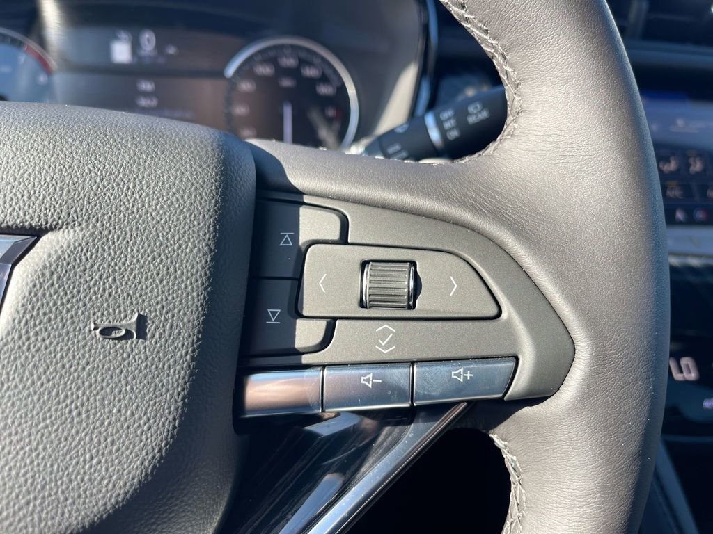 Used 2024 Cadillac XT6 Premium Luxury image 18