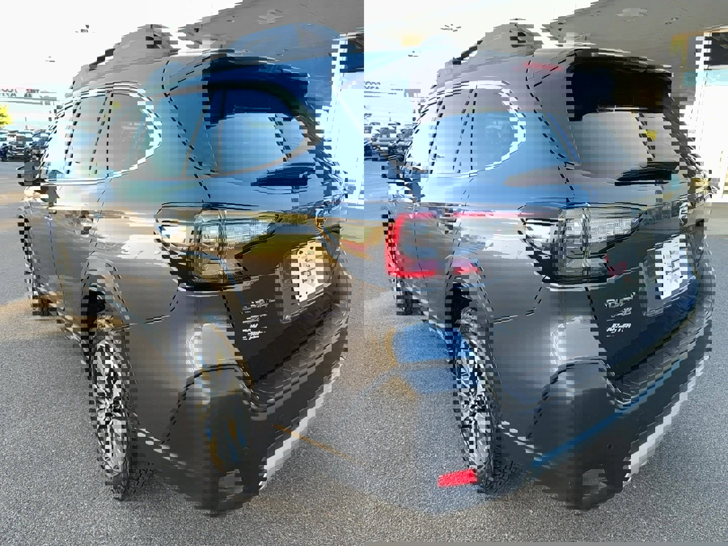 Certified 2025 Subaru Outback Limited w/ Popular Package #2 image 4