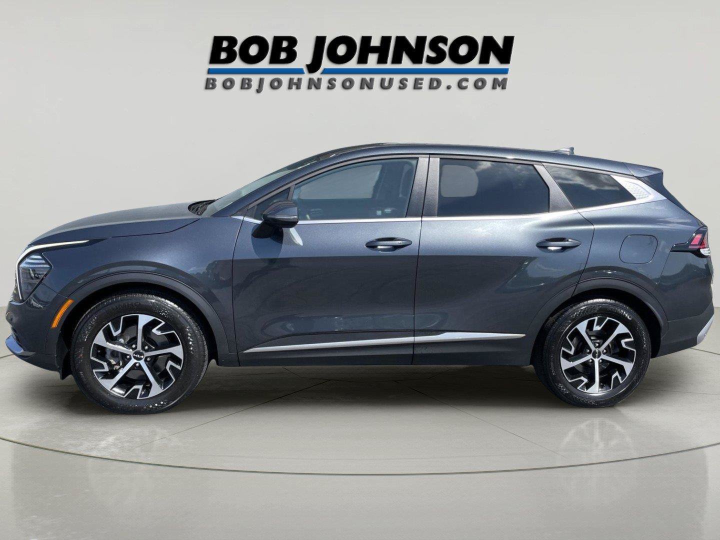 Used 2024 Kia Sportage EX FWD image 4