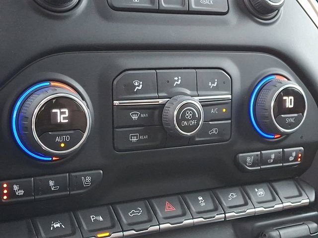 Used 2022 Chevrolet Silverado 1500 High Country w/ Technology Package AWD/4WD image 18